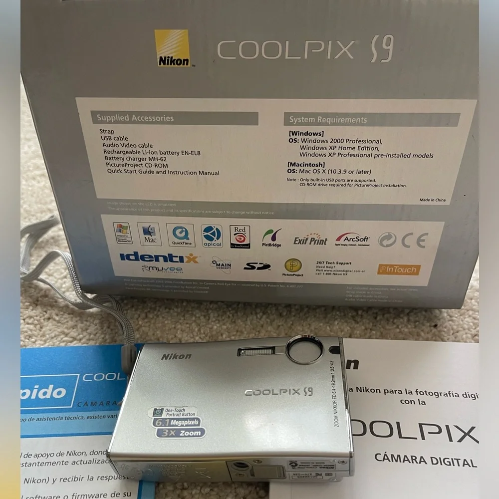 Nikon COOLPIX S9 6.1MP 3x Digital Camera - Silver